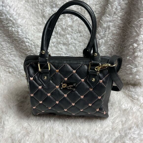 Betsey Johnson small quilted black Boston bag with pink heart embroidery - Picture 1 of 10